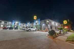 Super 8 by Wyndham McAllen-Downtown-Airport-LA Plaza Mall